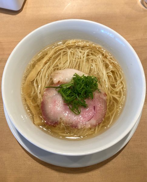 「塩らぁ麺(825)」@らぁ麺 はやし田 国立店の写真