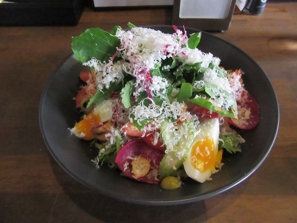 「特製野菜混ぜソバ（８５０円）＋半熟卵＋ガーリック＋チーズ増し」@特製飯屋 Highwayの写真