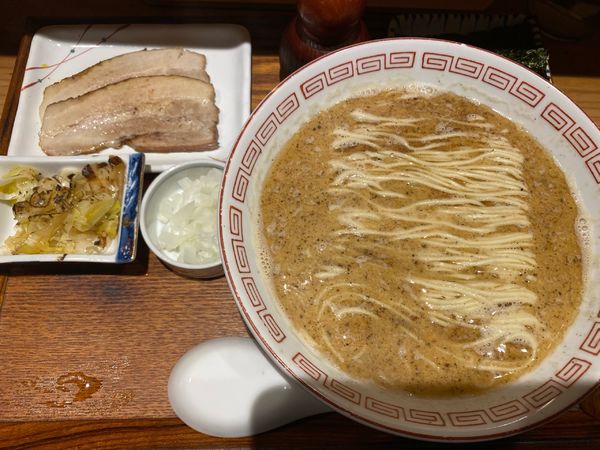 「鯖」@炭火焼濃厚中華そば 海富道の写真