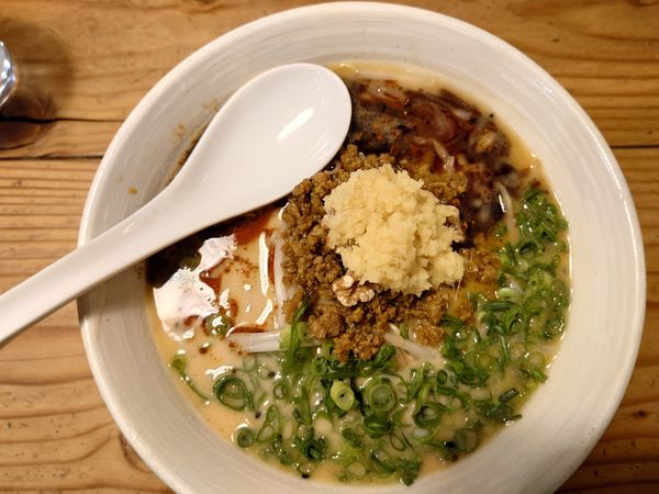 「濃厚スパイシー生姜味噌　９５０円」@自家製多加水極太麺 ISAMIの写真