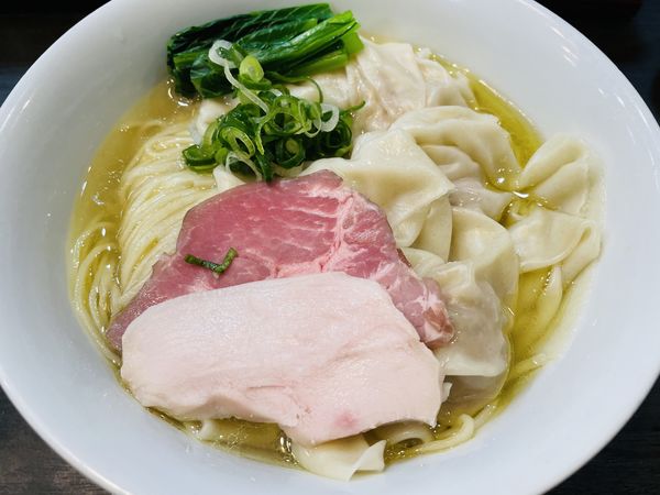 「雲吞芳醇鶏そば 塩 1,500円 麺大盛 100円」@麺や 福はらの写真