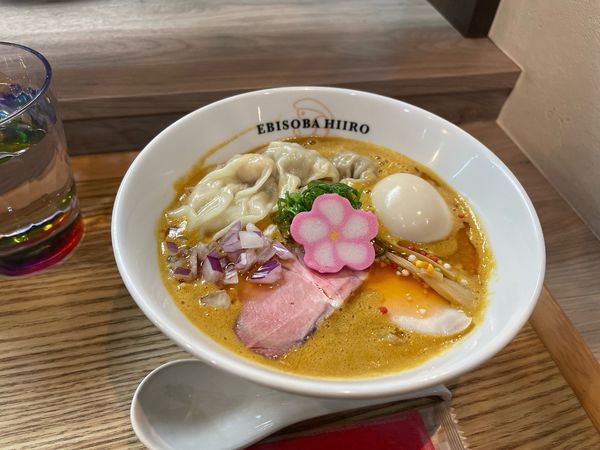 「ナマステ+わんたん+味玉+小エビのチーズリゾット」@えびそば 緋彩の写真