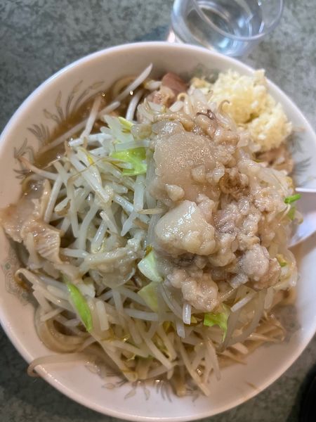 「ラーメンニンニク多め野菜多めカタマリ」@ラーメン二郎 新宿小滝橋通り店の写真