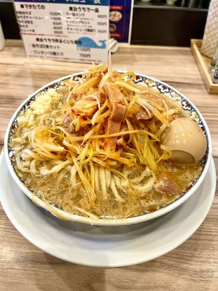「＜限定＞ネギチャーシュー麺＋味玉」@くじら食堂 nonowa東小金井店の写真
