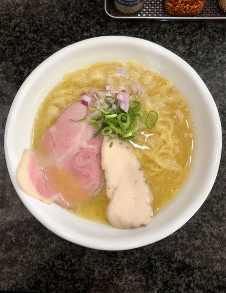 「光鷄らーめん（900+100）」@Ramen 光鶏の写真