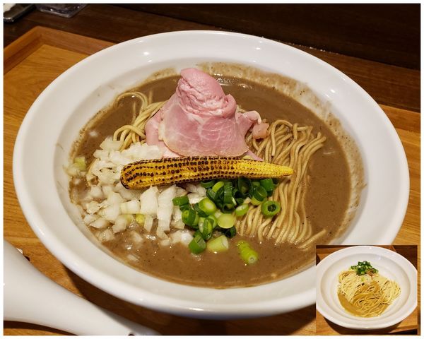 「限定　濃厚焙煎鬼煮干し蕎麦　牡蠣の和え玉」@NIBOSHIMANIAの写真