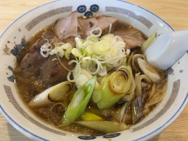 「ネギチャーシューメン　大盛り」@手打ラーメン 長八の写真