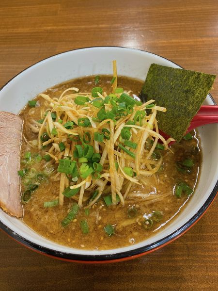 「黒博多千切りネギラーメン　850円」@長浜や 赤羽店の写真