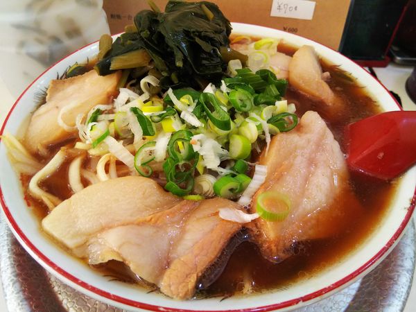 「醤油らあめん　※クーポンで５００円　＋肉＆行者にんにく」@丸一らあめんの写真