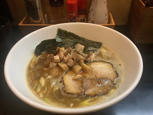 「千城ブラックらぁ麺 880円」@らぁ麺家康 千城台店の写真