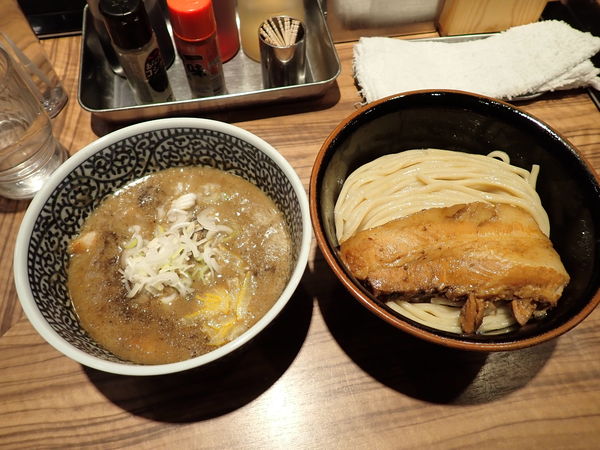 「豚骨魚介つけ麵」@ラーメン燈郎の写真