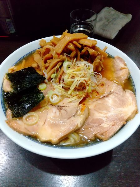「塩ラーメン メンマ&チャーシュー」@中華そば べんてんの写真