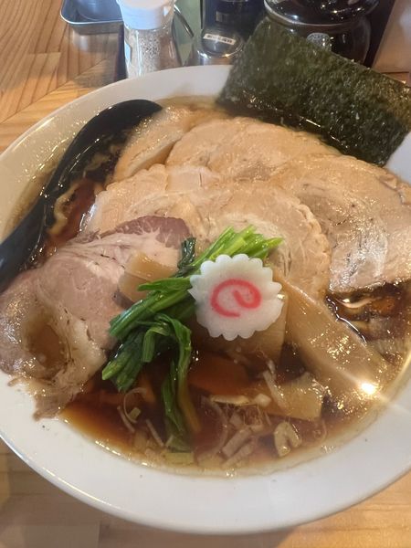 「中華蕎麦醤油　手揉み麺　大盛り　肉マシ」@麺道 六善の写真