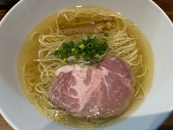 「しおらーめん固め900円」@町田汁場 しおらーめん 進化の写真