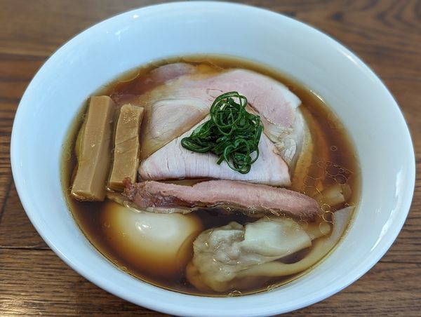 「地鶏と豚の醤油特製」@青森中華そば オールウェイズの写真