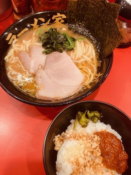 「ラーメン 850円　ライス 100円」@ラーメン家 がんくろの写真
