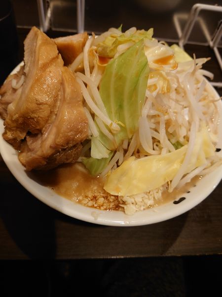 「らーめん 豚一切れ 麺大盛り 豚券」@ちばからの写真