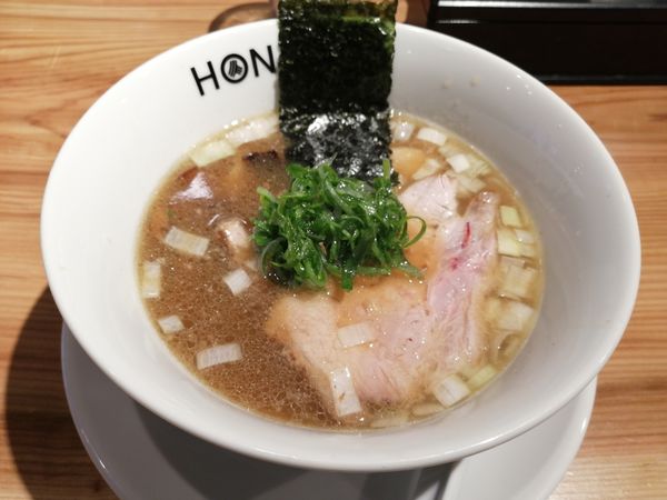 「自家製手揉みらぁめん　　醤油　　1000円」@本田麺業 神田西口駅前店の写真