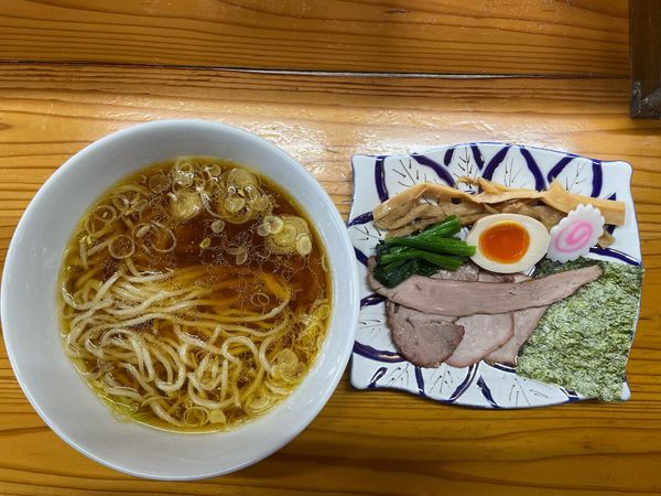 「特製手切り中華そば」@とら食堂の写真