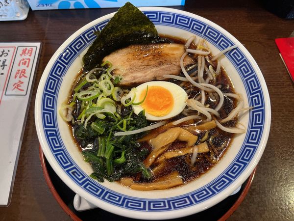 「入間ブラック　麺硬め　880円」@優勝軒 入間店の写真