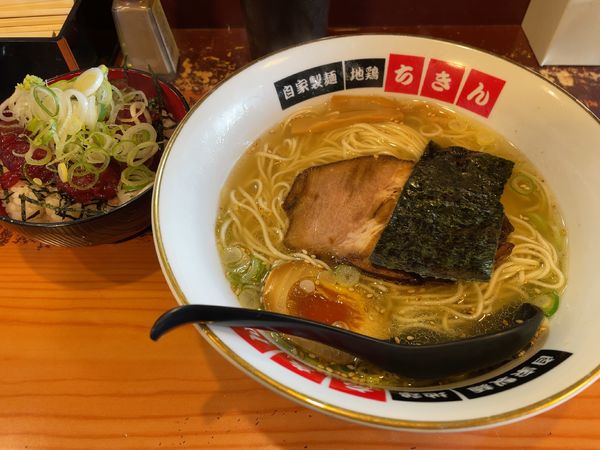 「地鶏ラーメン塩＋漬けマグロランチ丼」@地鶏らーめん ちきんの写真