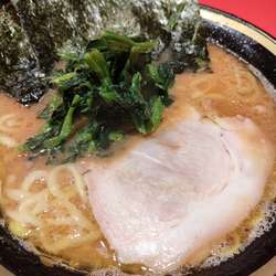 ラーメン　750円