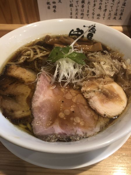 「鶏醤油そば」@麺匠 中うえ 橋本店の写真