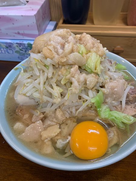 「特製ラーメン(生卵ﾆﾝﾆｸｱﾌﾞﾗ)」@麺屋 べべの写真
