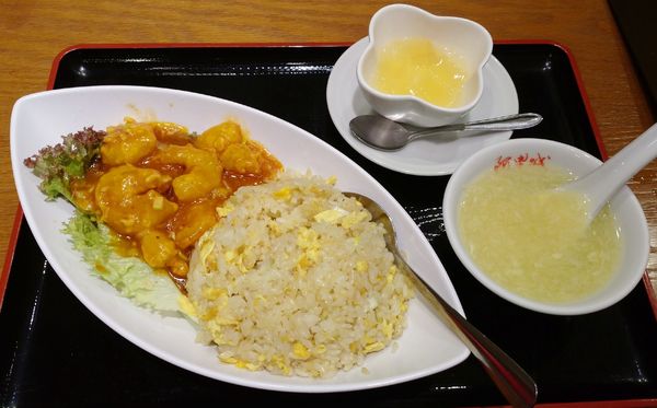 「エビチリ炒飯（980円）」@台湾小皿料理 阿里城 JR川崎タワー店の写真