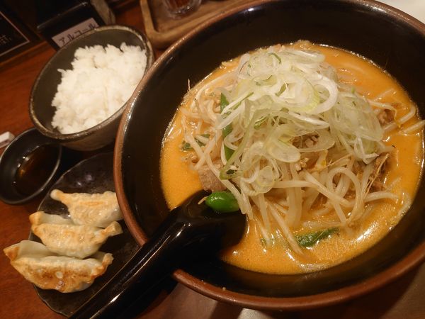 「味噌オロチョンらーめん930円」@北海道らーめん ひむろ 柏店の写真