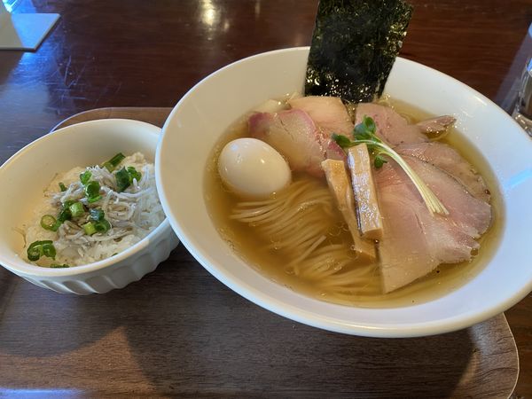 「特製塩ラーメン＋しらすご飯（1400円）」@ラーメン ニュー松戸の写真