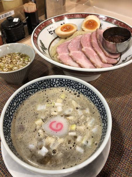 「極ニボつけ麺　そばつゆ付き特製」@らーめん セアブラノ神 壬生本店の写真
