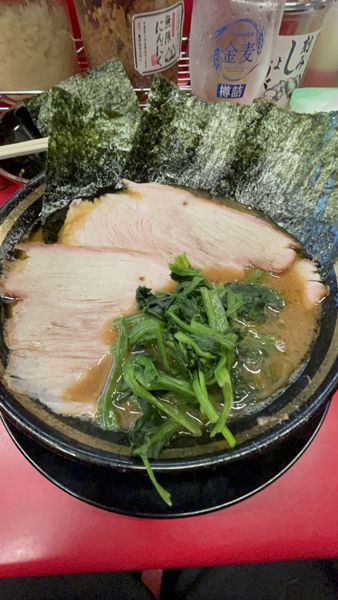 「チャーシューメン&金麦おつまみ」@柏 王道家の写真