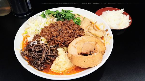 「【限定】麻婆味噌台湾(大蒜・ホアジャオ)+ライス・ホルモン」@豚風。の写真