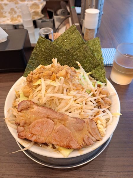 「豚ラーメン ヤサイ、のりマシ」@ラーメン 豚輝の写真