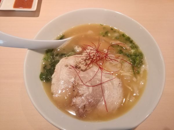 「鶏白湯らーめん　塩(オープン価格500円)」@鶏白湯らーめん 叶の写真