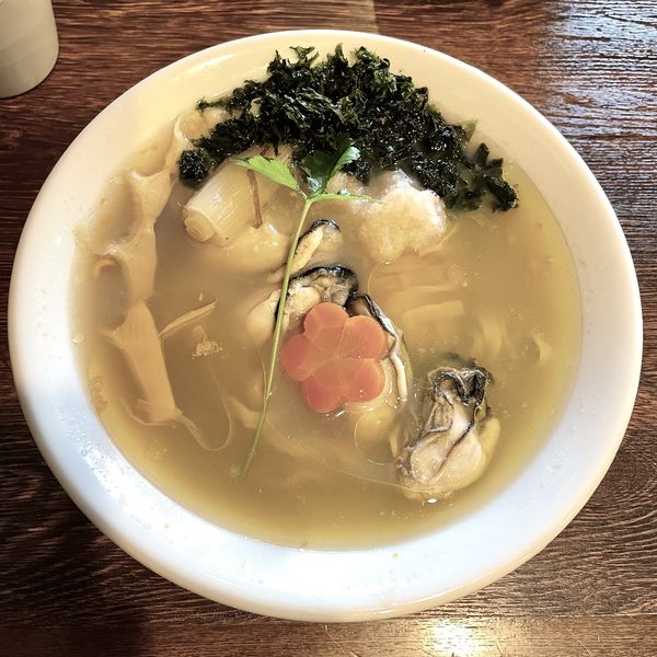 「＜冬季限定＞ 柚子香る牡蠣潮そば ￥1000」@麺屋 真心の写真