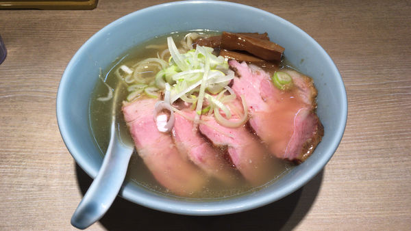 「チャーシュー麺(肩ロース)1300円」@まるえ中華そばの写真