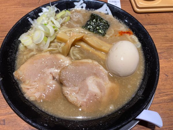 「特製中華そば」@六厘舎 大崎店の写真