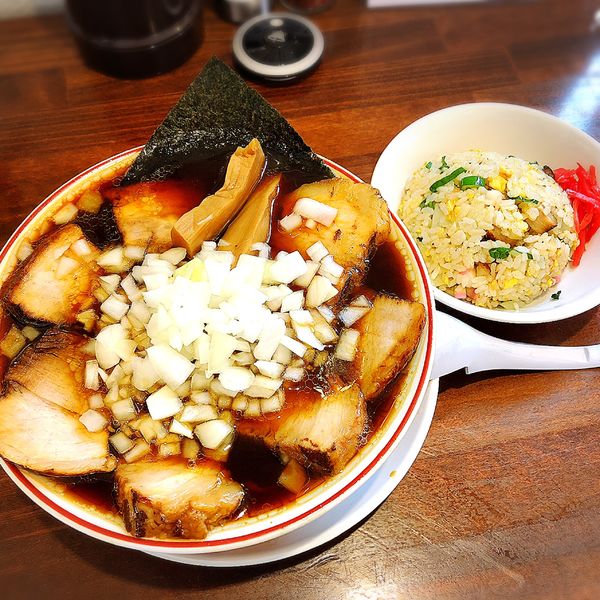 「Wチャーシューめん＋半チャーハン」@柏 濃麺や 39名の写真
