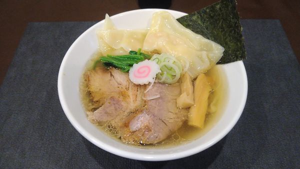 「塩海老ワンタン麺¥1130-」@手打ち 蓮の写真
