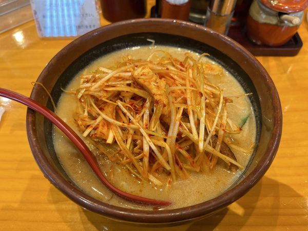「北海道味噌肉ネギらーめん　1034円」@味噌らーめん専門店 蔵出し味噌 門左衛門 西浦和店の写真