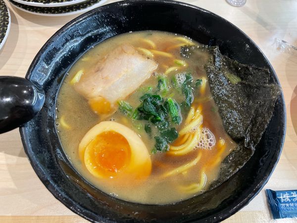 「横浜家系ラーメン」@はま寿司 富士宮矢立町店の写真