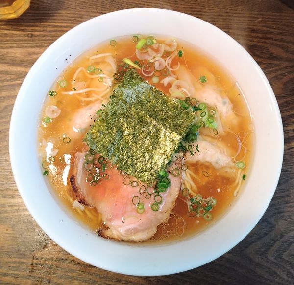 「ワンタン麺【限定】+純レバー丼ハーフ」@okudo 東京 新宿御苑店の写真
