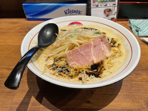 「ボウボウラーメン　黒」@ボウボウラーメン とみの写真