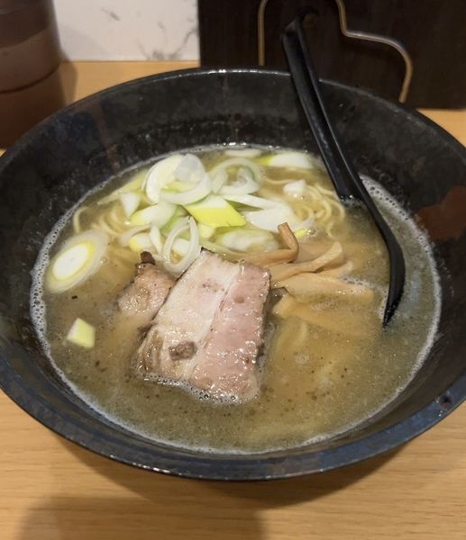 「塩らーめん」@ラーメン大地の写真