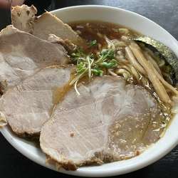 黒しょうゆラーメン（大盛・チャーシュートッピング）