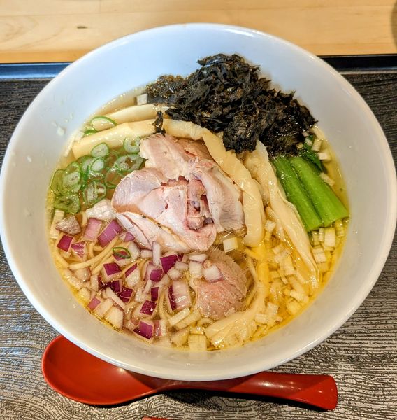 「地鶏と飛び魚伊吹煮干しらーめん　1,200円」@超純水採麺 天国屋の写真