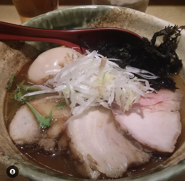「得製焼あご塩らー麺」@焼きあご塩らー麺 たかはし 新宿本店の写真