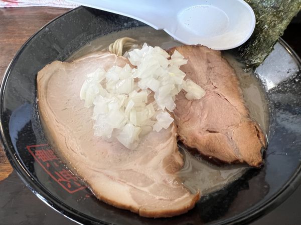 「煮干し濃麺HV煮豚トッピング」@濃麺 海月の写真